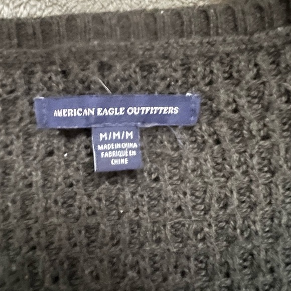 American Eagle sweater, Size Medium - Picture 4 of 8